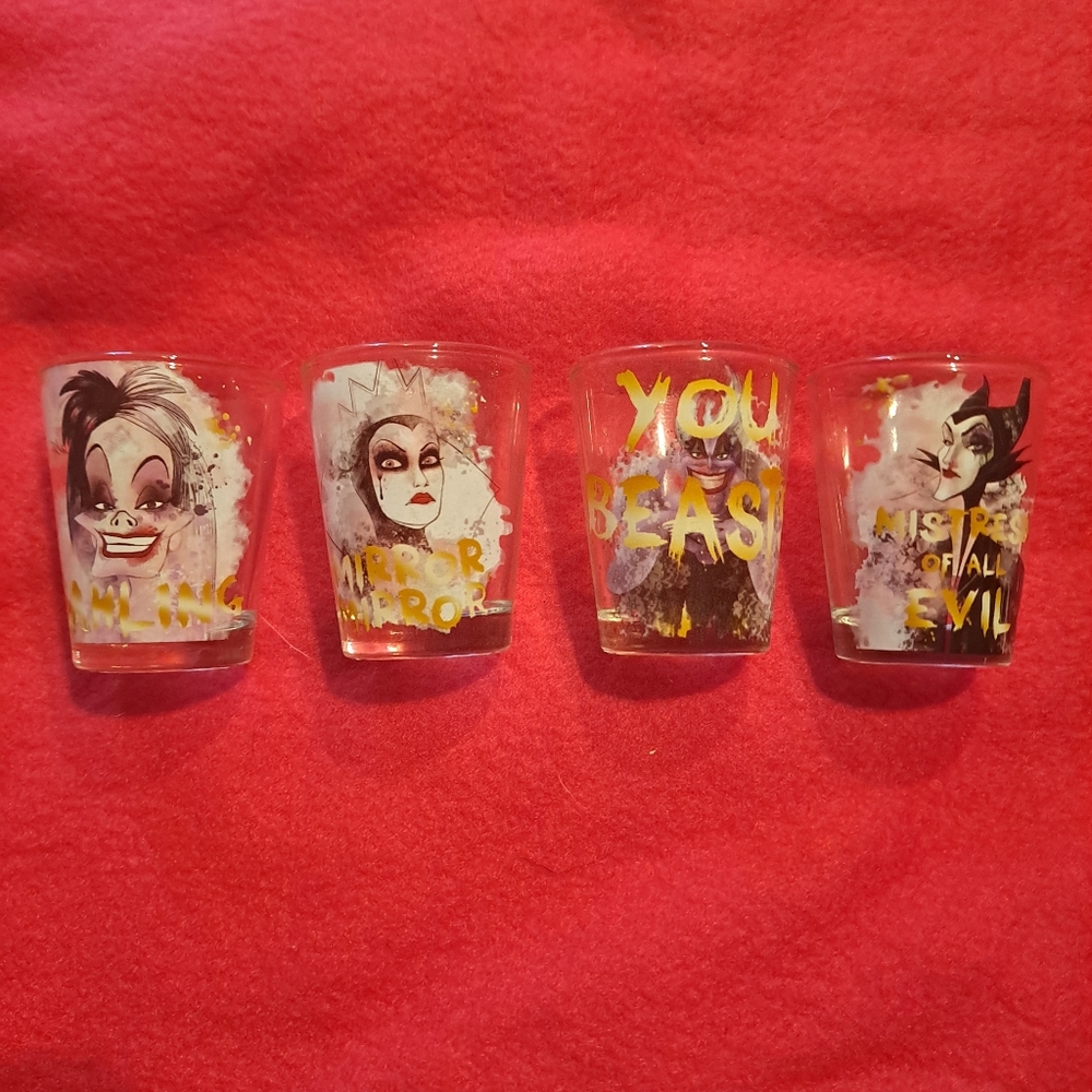 Disney Villains shot glass set
